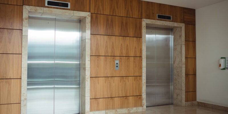 Comment réduire le bruit des ascenseurs ? 